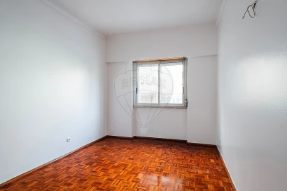 Apartamento T2 para Venda em Sacavém e Prior Velho