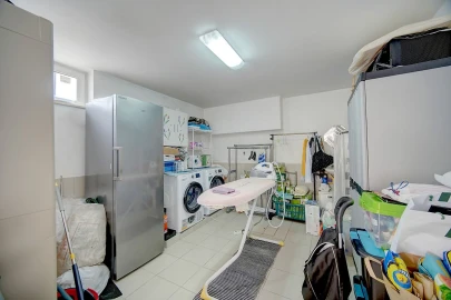 Moradia T4 para Venda em Alcantarilha e Pêra