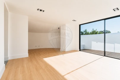 Moradia T2 para Venda em Alcabideche