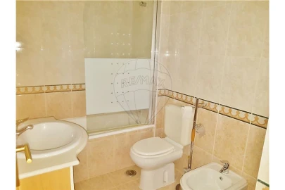 Apartamento T2 para Arrendamento em Cartaxo e Vale da Pinta