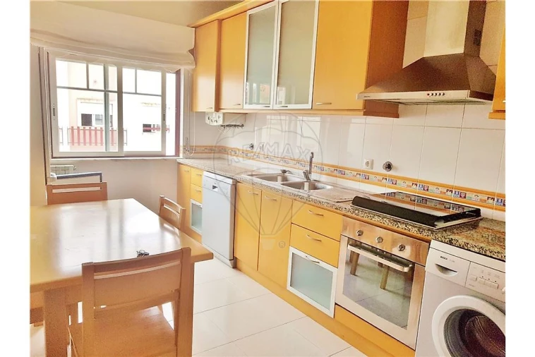 Apartamento T2 para Arrendamento em Cartaxo e Vale da Pinta Foto 8