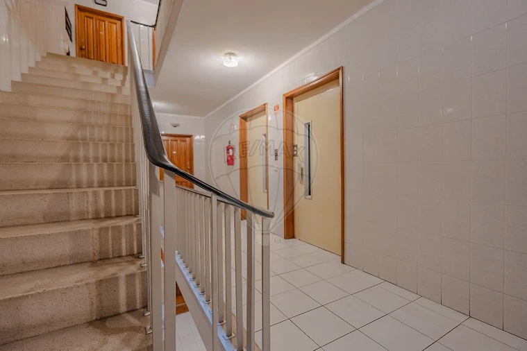 Apartamento T2 para Venda em Santa Marinha e São Pedro da Afurada Foto 25