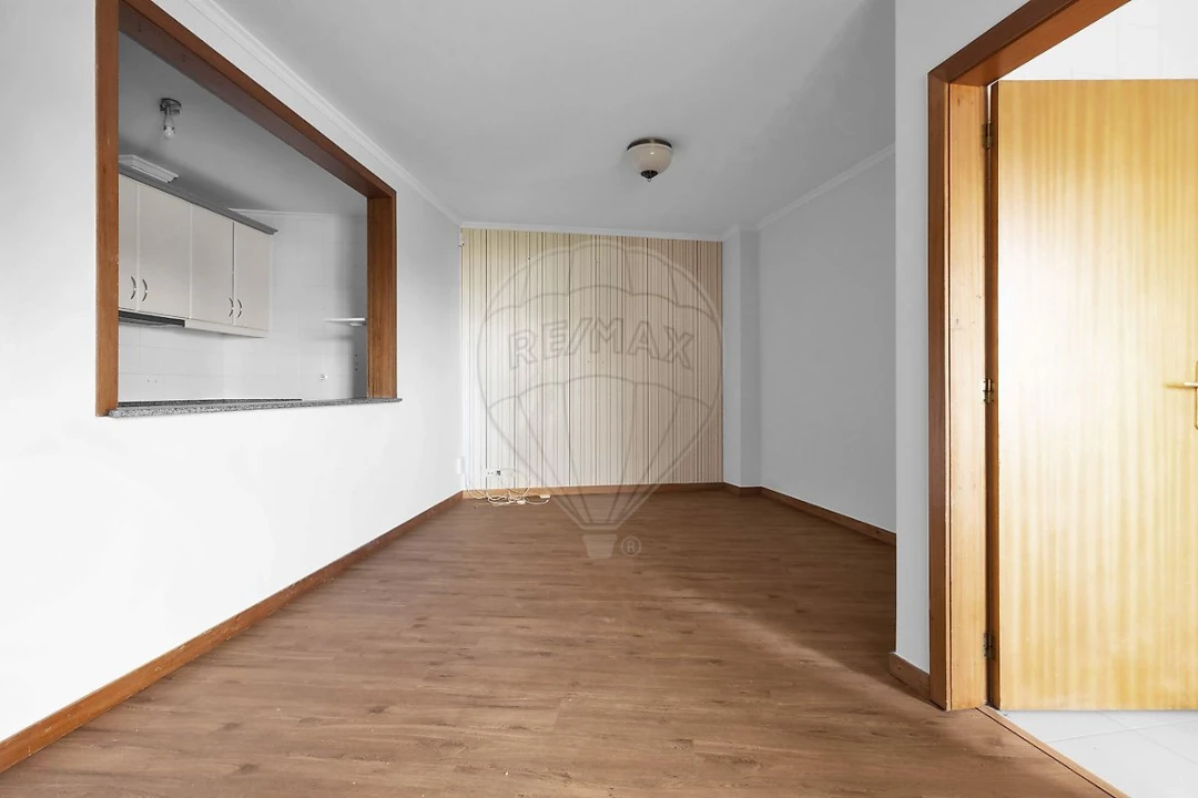 Apartamento T1 para Arrendamento em Mafamude e Vilar do Paraíso Foto 10