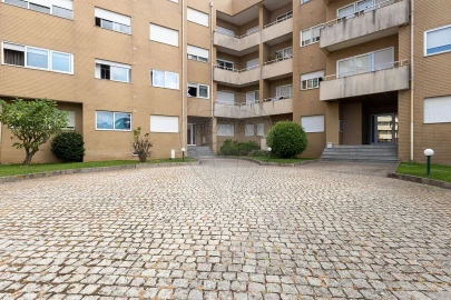 Apartamento T1 para Arrendamento em Mafamude e Vilar do Paraíso