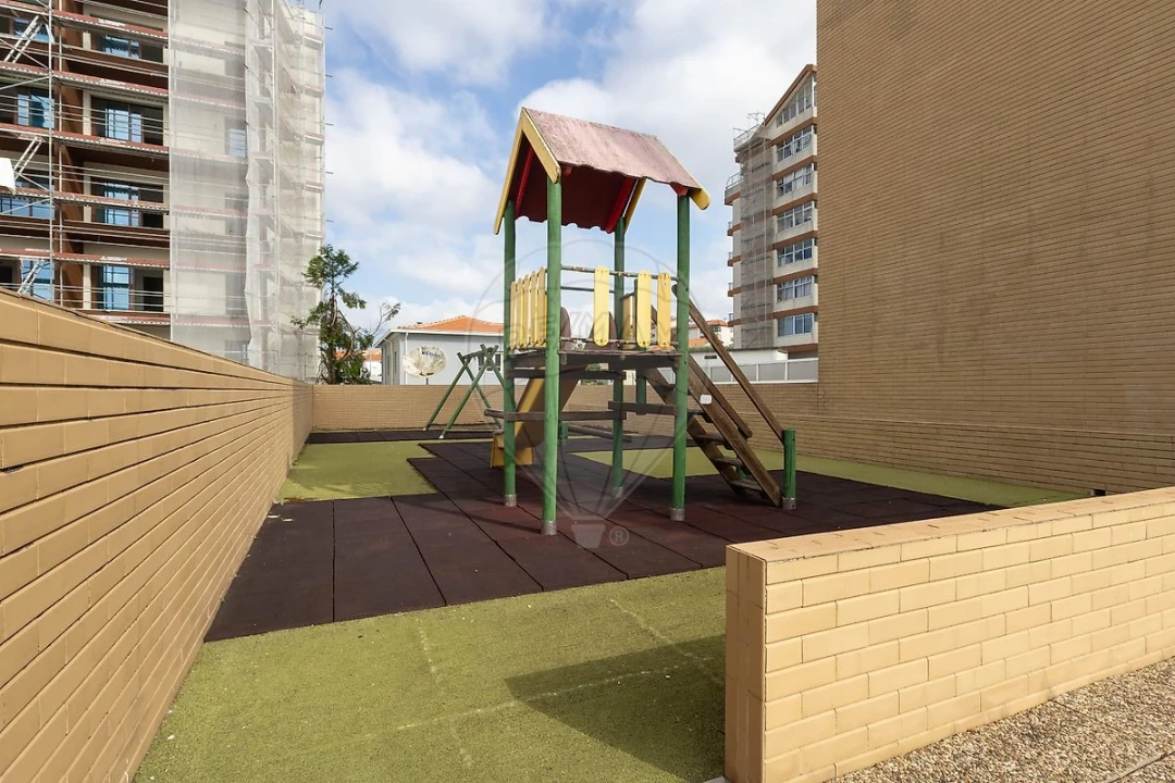 Apartamento T1 para Arrendamento em Mafamude e Vilar do Paraíso Foto 23