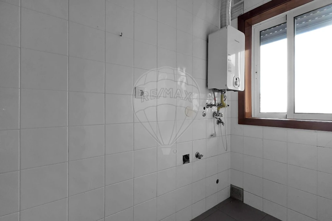 Apartamento T1 para Arrendamento em Mafamude e Vilar do Paraíso Foto 11
