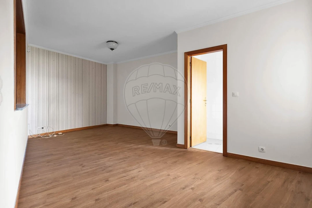Apartamento T1 para Arrendamento em Mafamude e Vilar do Paraíso Foto 9