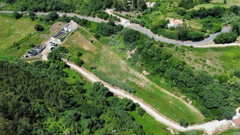 Armazém para Venda em Santo Quintino