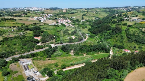 Armazém para Venda em Santo Quintino