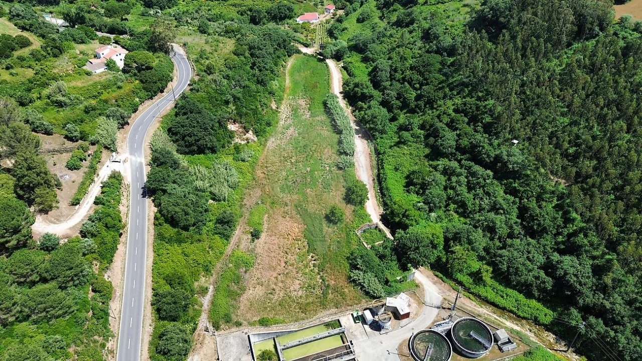 Armazém para Venda em Santo Quintino Foto 6