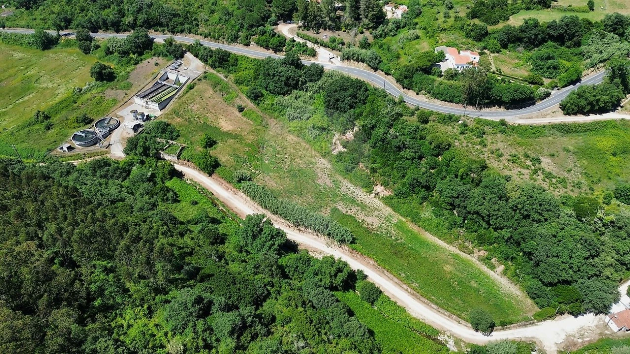 Armazém para Venda em Santo Quintino Foto 3
