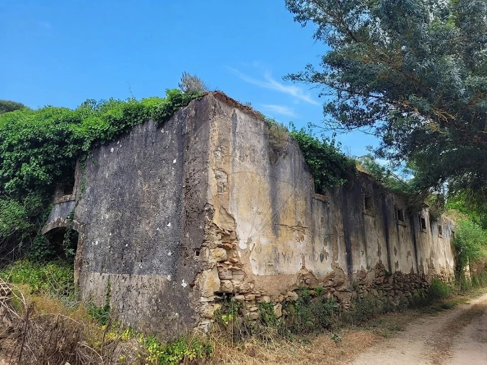 Armazém para Venda em Santo Quintino Foto 10