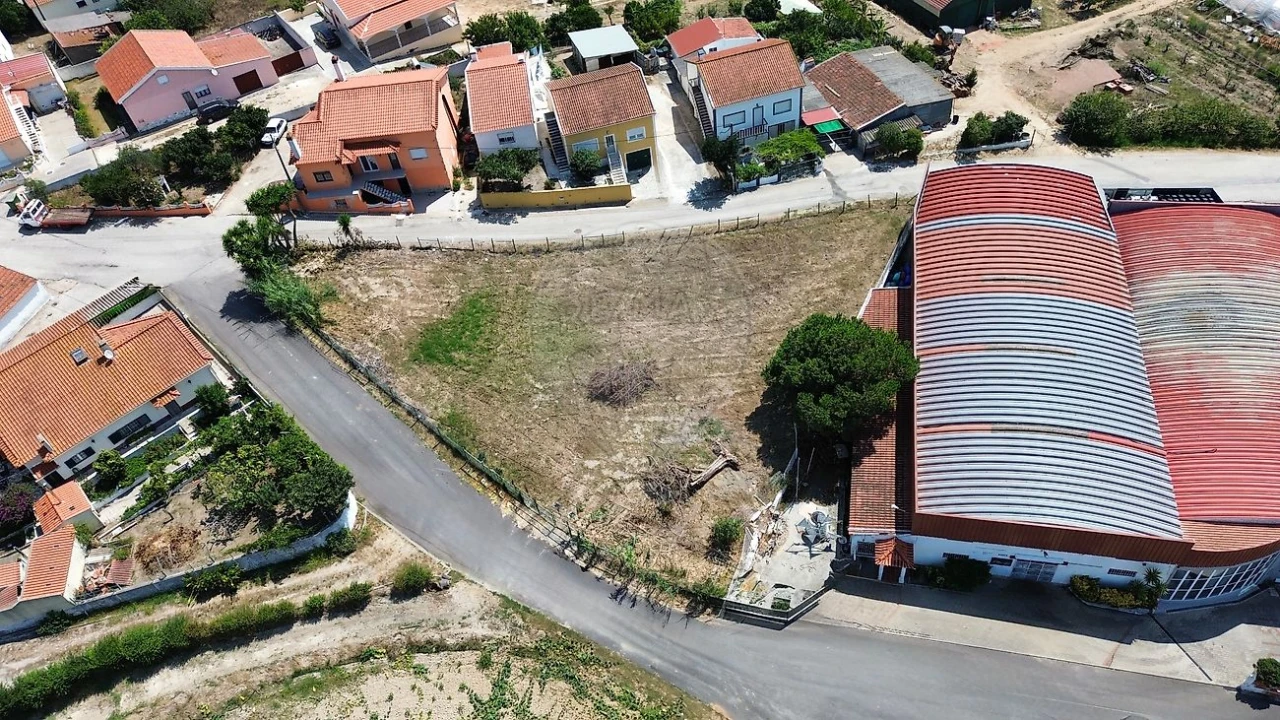 Terreno para Venda em A dos Cunhados e Maceira Foto 4