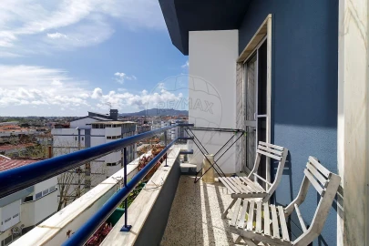 Apartamento T4 para Venda em Rio de Mouro