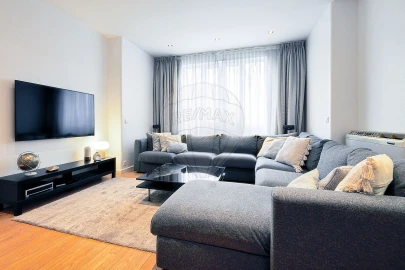 Apartamento T6 para Venda em Santo António
