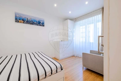 Apartamento T6 para Venda em Santo António