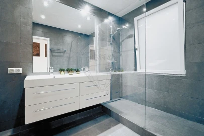 Apartamento T6 para Venda em Santo António