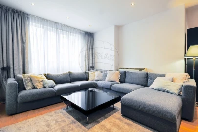 Apartamento T6 para Venda em Santo António