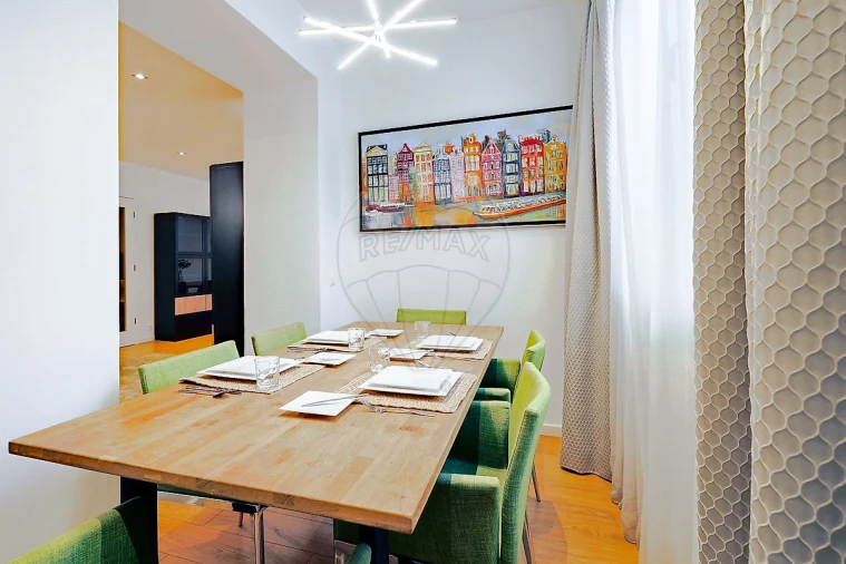 Apartamento T6 para Venda em Santo António Foto 14