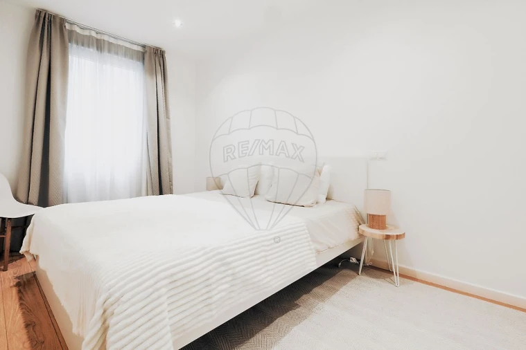 Apartamento T6 para Venda em Santo António Foto 12
