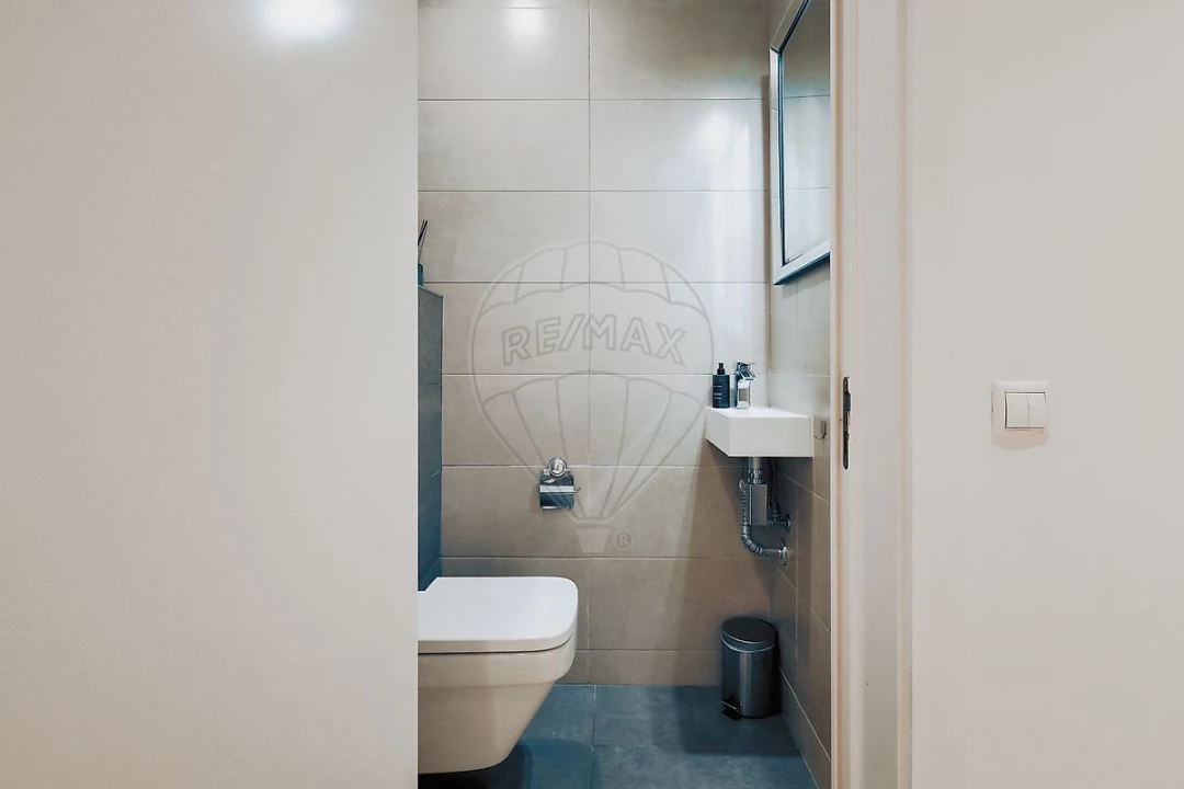 Apartamento T6 para Venda em Santo António Foto 17
