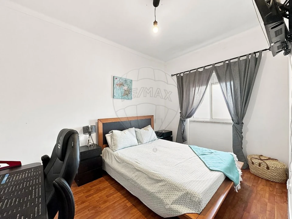 Apartamento T2 para Venda em Seixal, Arrentela e Aldeia de Paio Pires Foto 16