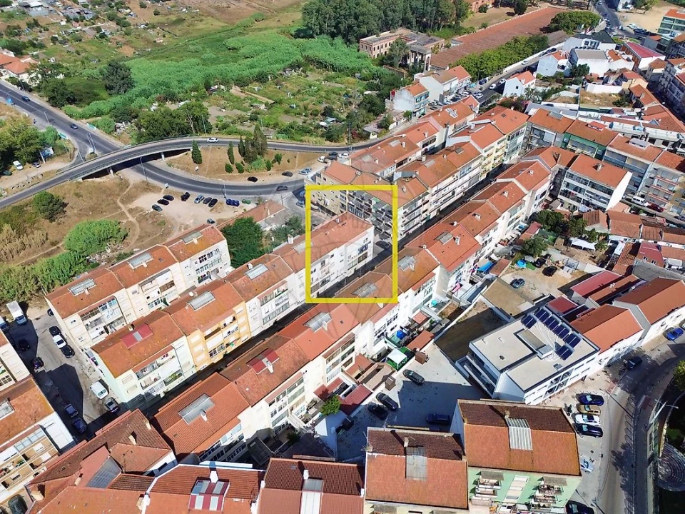 Apartamento T2 para Venda em Seixal, Arrentela e Aldeia de Paio Pires Foto 27