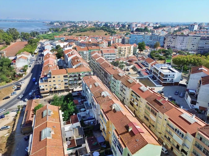 Apartamento T2 para Venda em Seixal, Arrentela e Aldeia de Paio Pires Foto 28