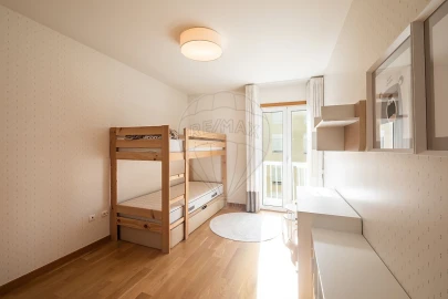 Apartamento T3 para Arrendamento em Parque das Nações