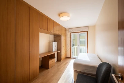 Apartamento T3 para Arrendamento em Parque das Nações