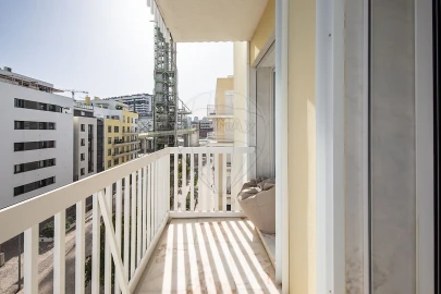 Apartamento T3 para Arrendamento em Parque das Nações
