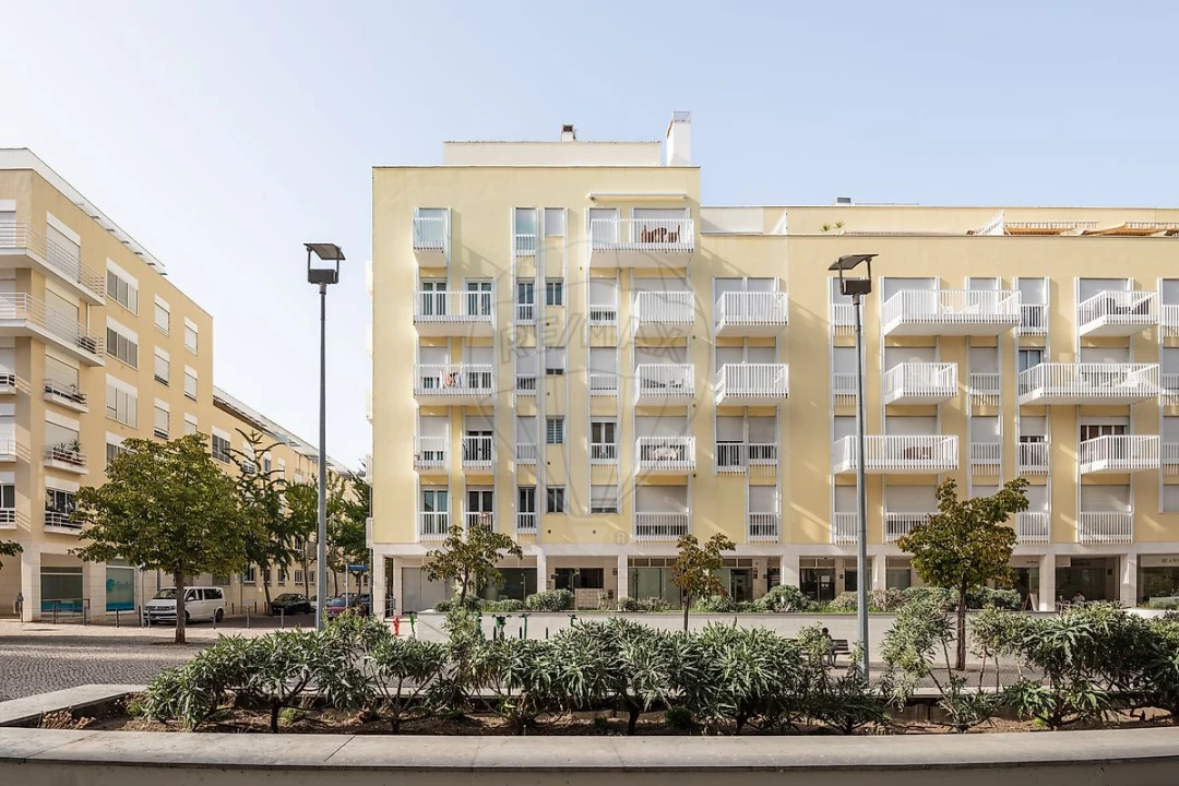Apartamento T3 para Arrendamento em Parque das Nações Foto 2