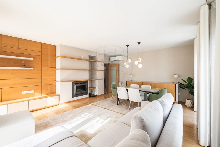 Apartamento T3 para Arrendamento em Parque das Nações Foto 16
