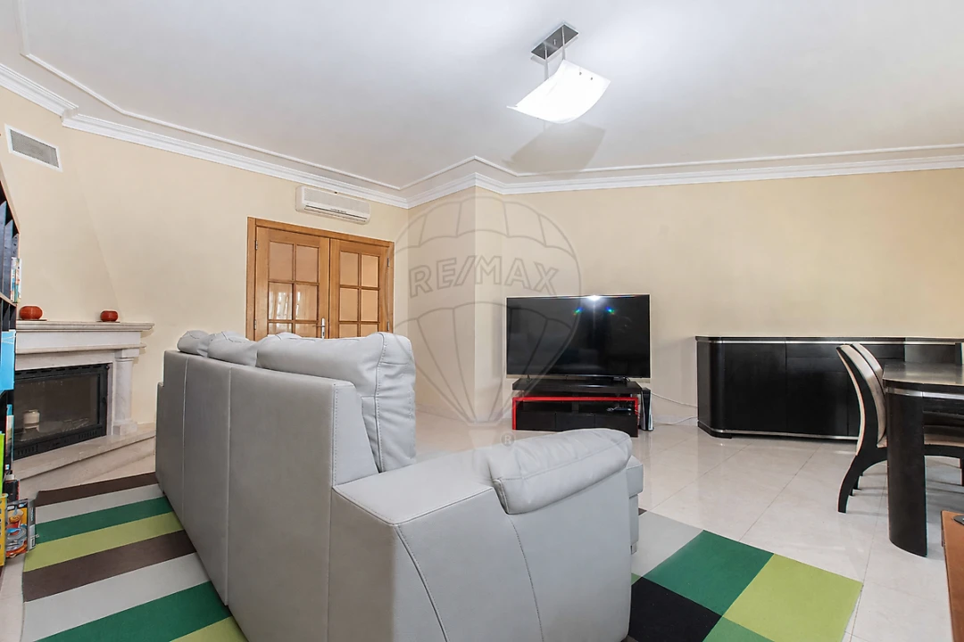 Apartamento T2 para Venda em Alverca do Ribatejo e Sobralinho Foto 25