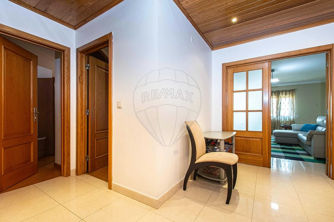 Apartamento T2 para Venda em Alverca do Ribatejo e Sobralinho Foto 10