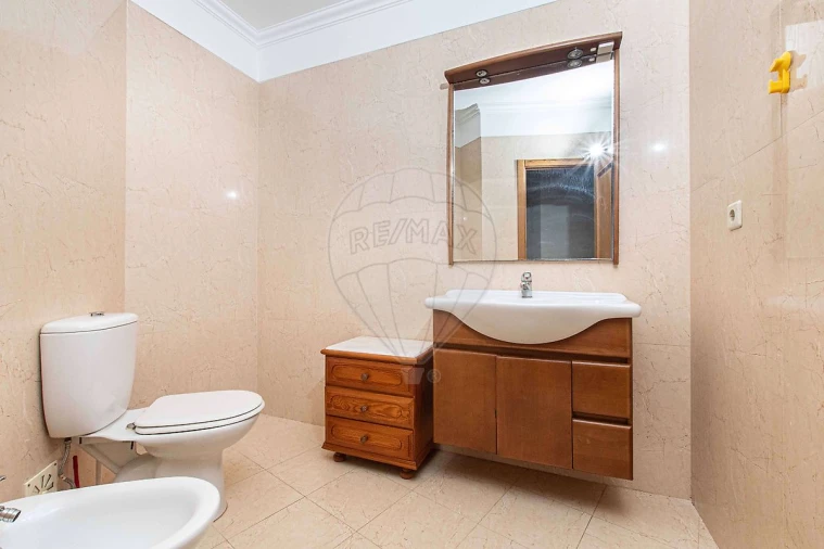 Apartamento T2 para Venda em Alverca do Ribatejo e Sobralinho Foto 4