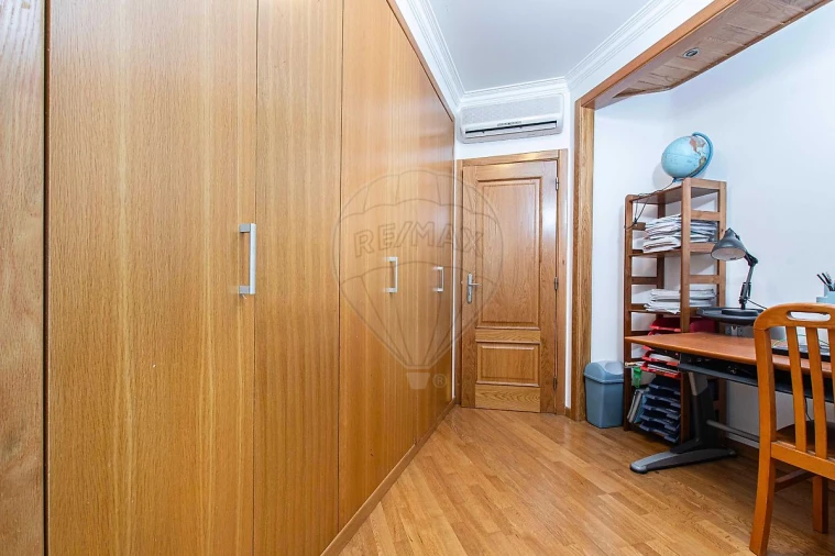Apartamento T2 para Venda em Alverca do Ribatejo e Sobralinho Foto 8