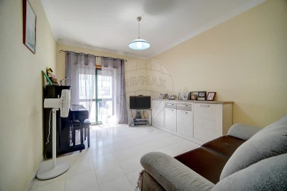 Apartamento T2 para Venda em Gambia-Pontes-Alto da Guerra