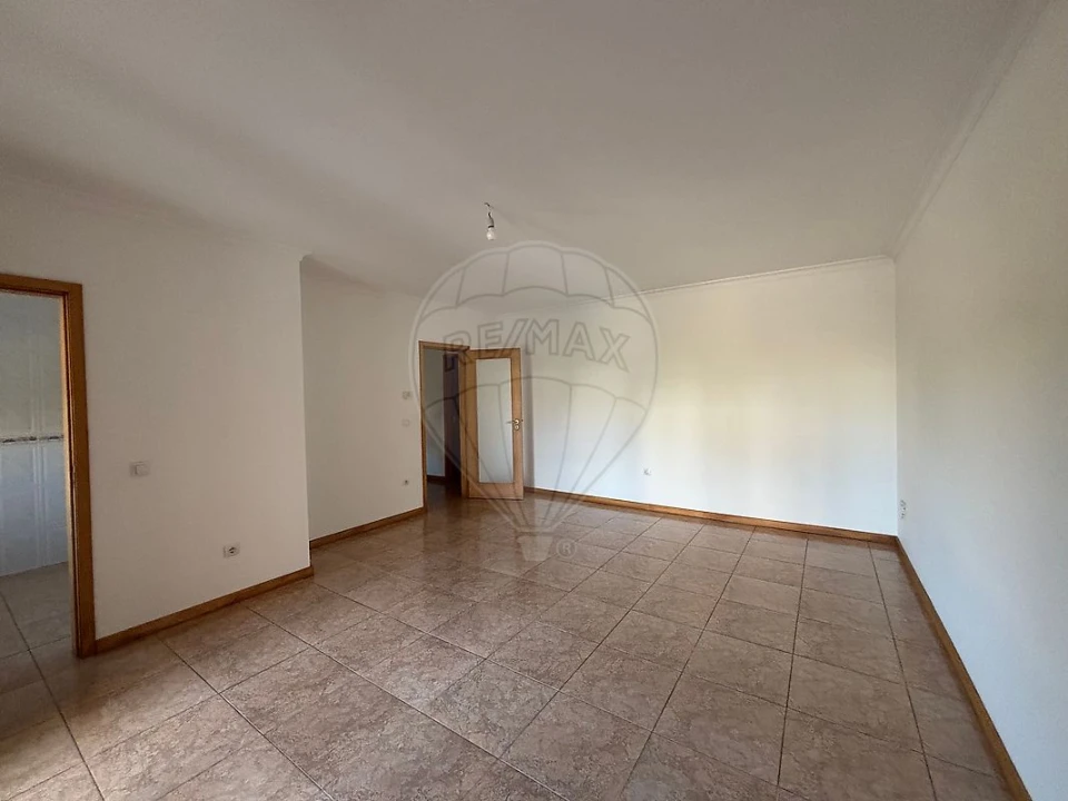 Apartamento T2 para Arrendamento em Ovar, São João, Arada e São Vicente de Pereira Jusã Foto 15