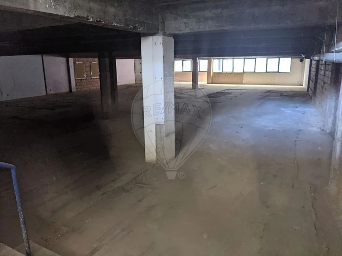 Loja para Arrendamento em Cedofeita, Santo Ildefonso, Sé, Miragaia, São Nicolau e Vitória Foto 12
