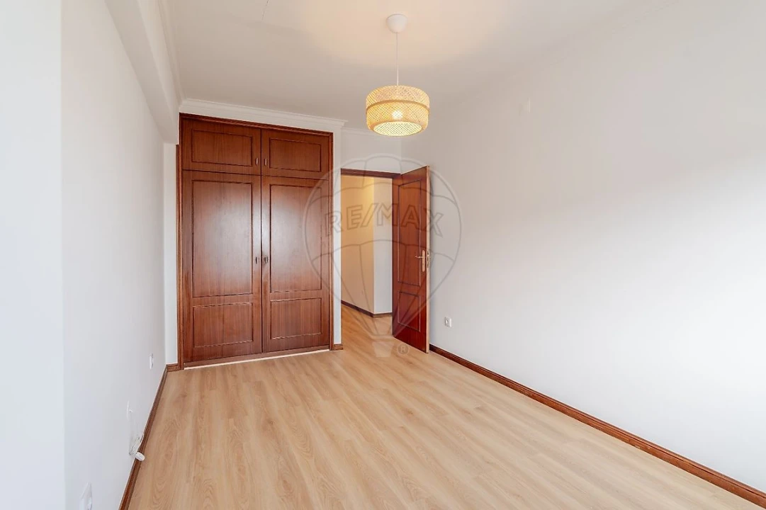 Apartamento T1 para Venda em Pedroso e Seixezelo Foto 8