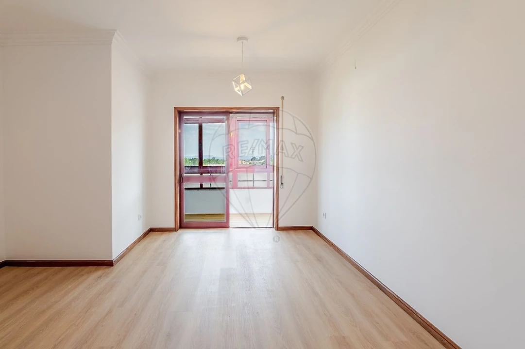 Apartamento T1 para Venda em Pedroso e Seixezelo Foto 4