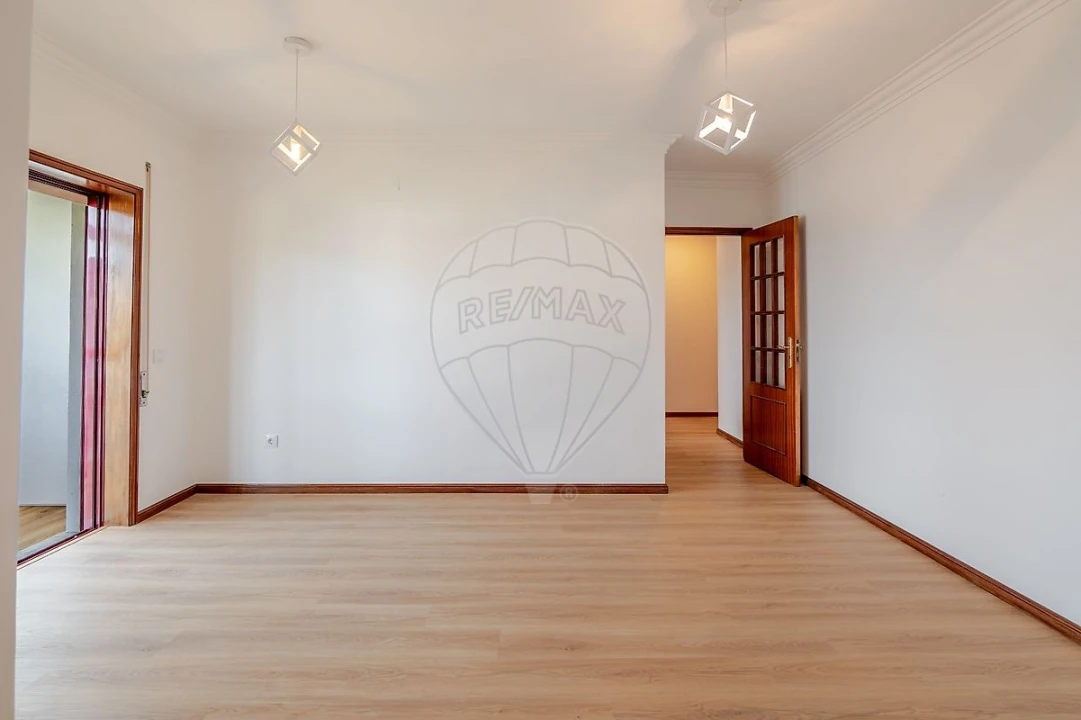 Apartamento T1 para Venda em Pedroso e Seixezelo Foto 2