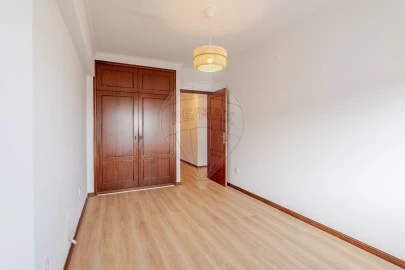 Apartamento T1 para Venda em Pedroso e Seixezelo