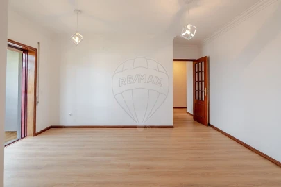Apartamento T1 para Venda em Pedroso e Seixezelo