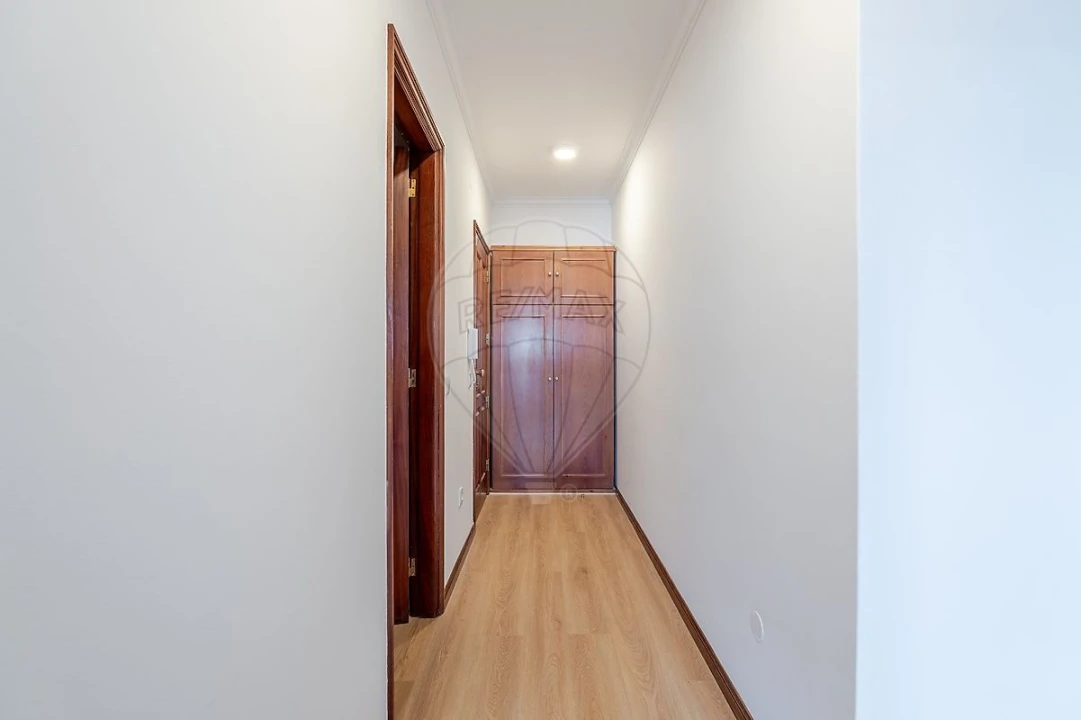 Apartamento T1 para Venda em Pedroso e Seixezelo Foto 10
