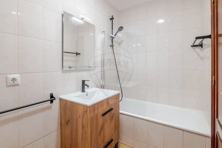Apartamento T1 para Venda em Pedroso e Seixezelo Foto 12