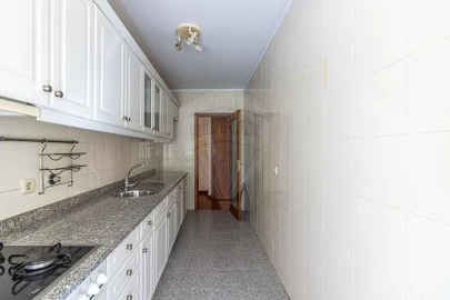 Apartamento T1 para Arrendamento em Paranhos