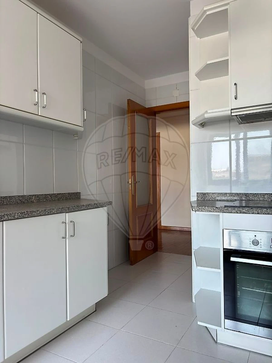 Apartamento T2 para Arrendamento em Matosinhos e Leça da Palmeira Foto 23
