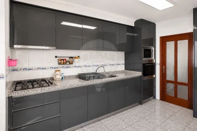 Apartamento T3 para Venda em Pedroso e Seixezelo
